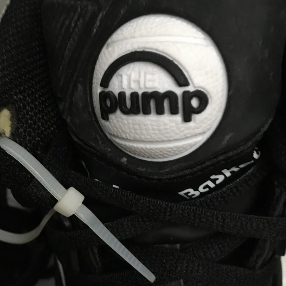 Reebok Classic Pump Omni Lite Black 4139031 - size 11 - New With Distressed  Box - Picture 5 of 12